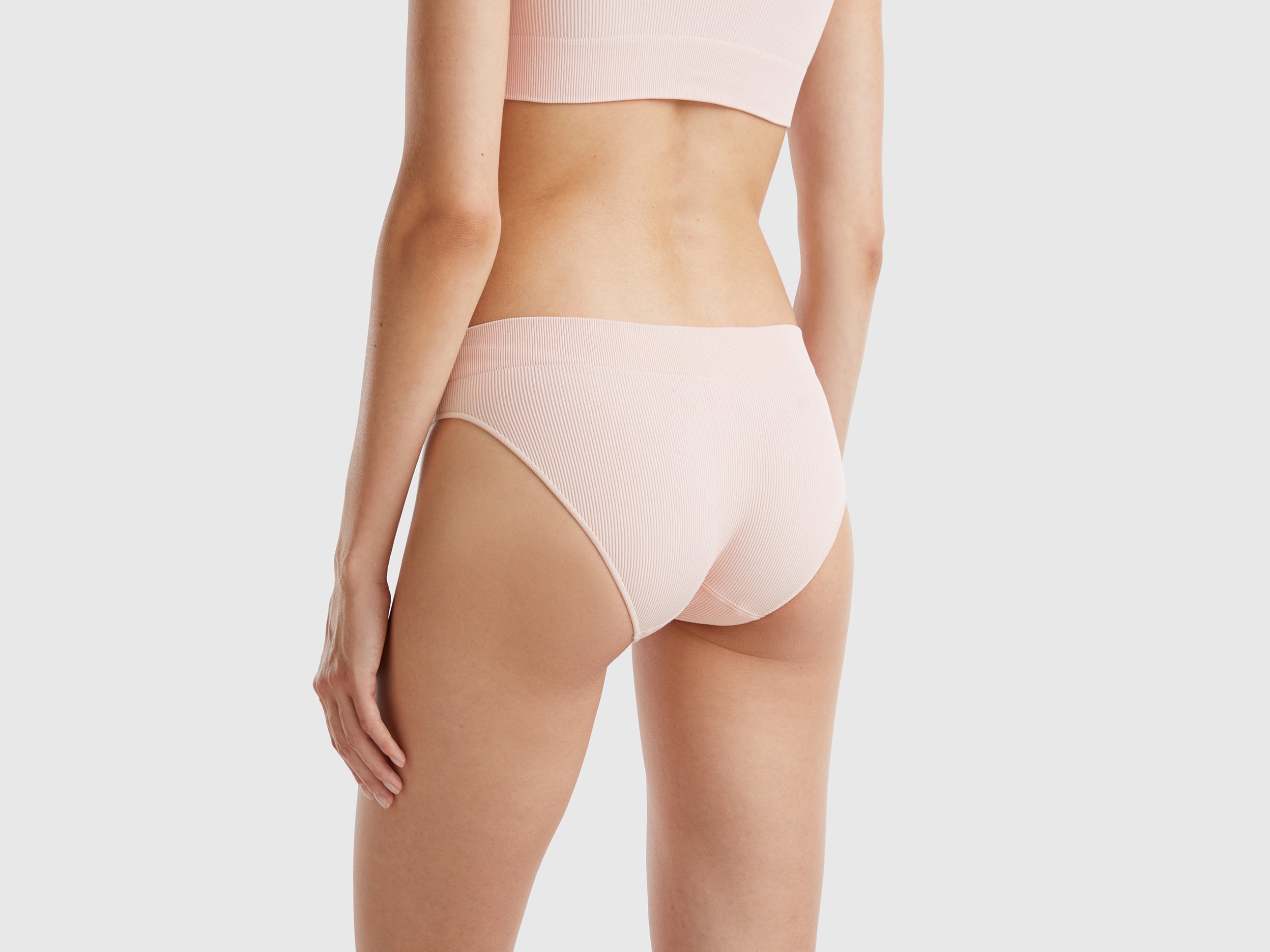 Slip em mistura de nylon reciclado - ucb_image_B