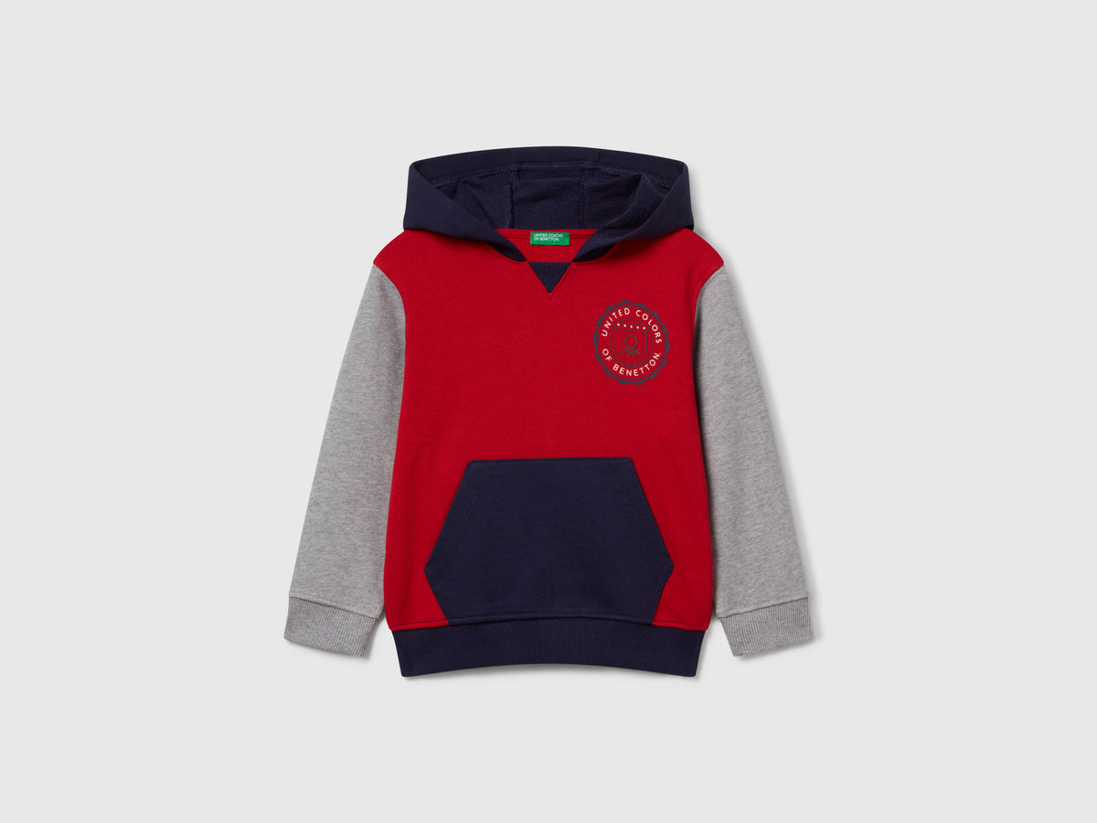 Sweat com bolso e capuz - ucb_image_FS