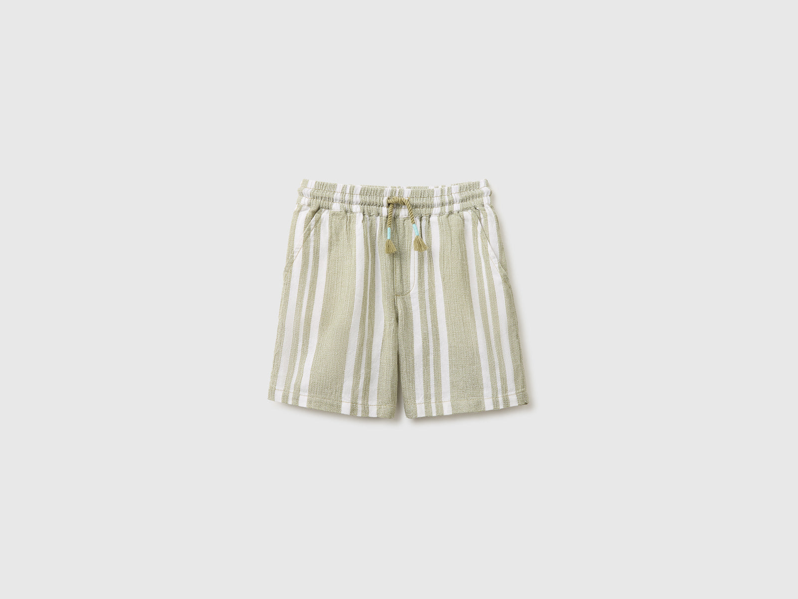Bermudas às riscas - ucb_image_FS