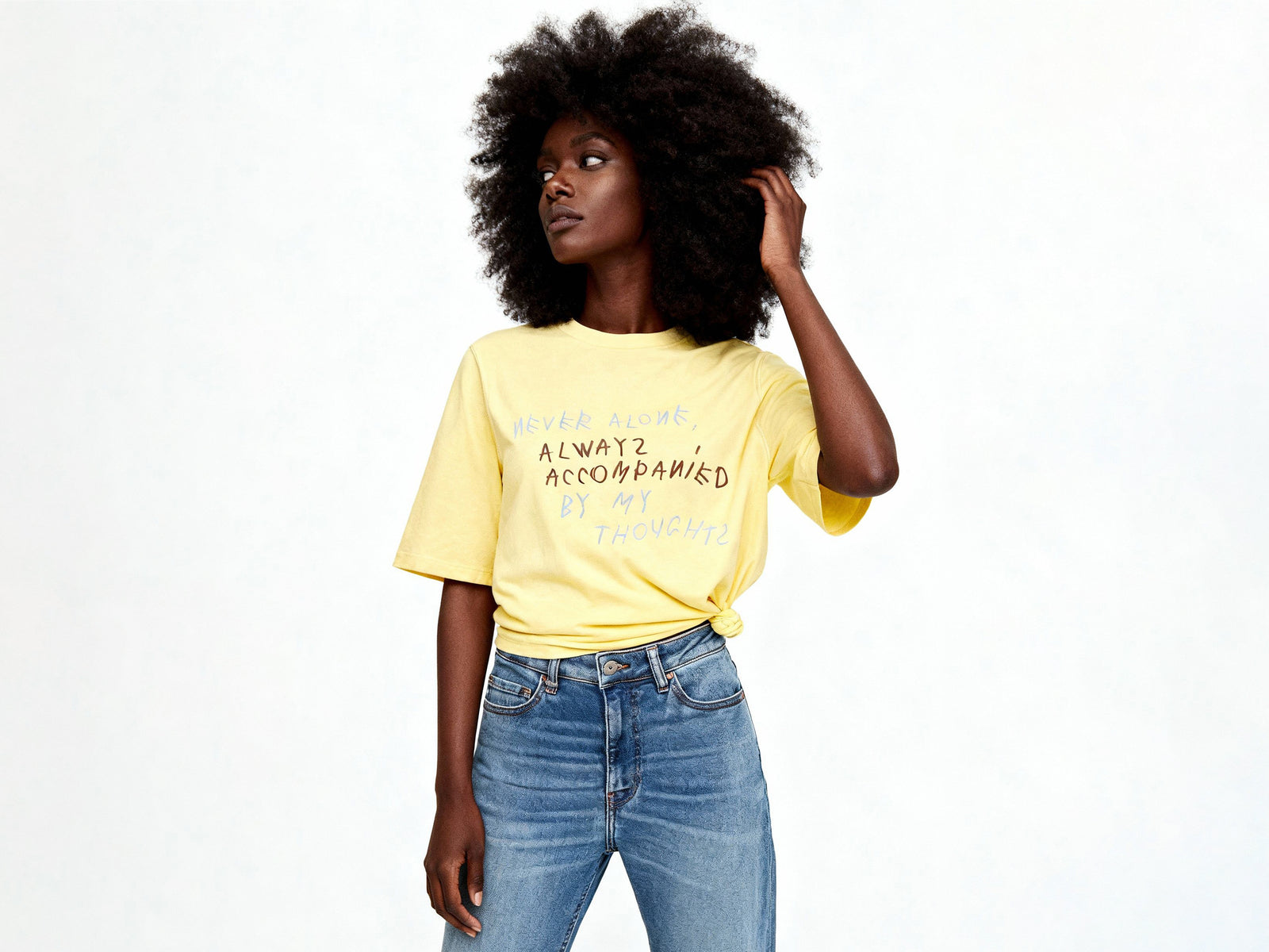 Yellow t-shirt with Coco Capitán print