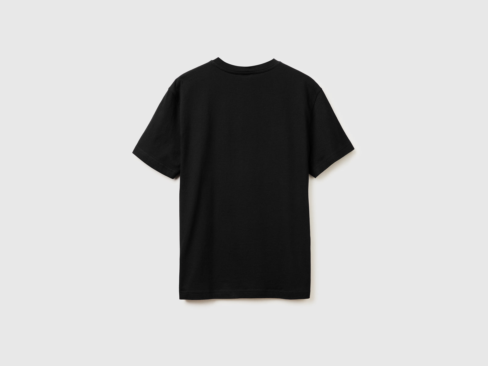 T-shirt preta - ucb_image_BS