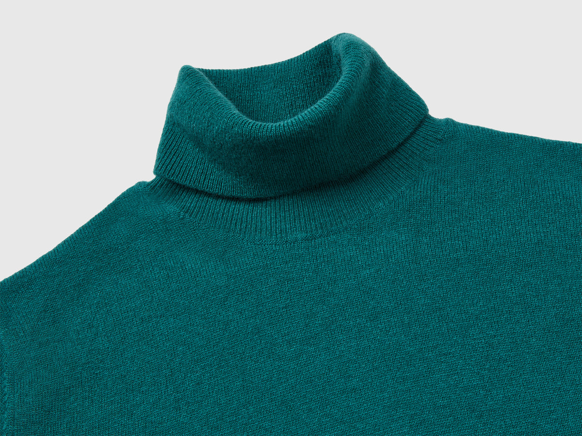 Camisola de gola alta verde em pura lã Merino - ucb_image_DS1