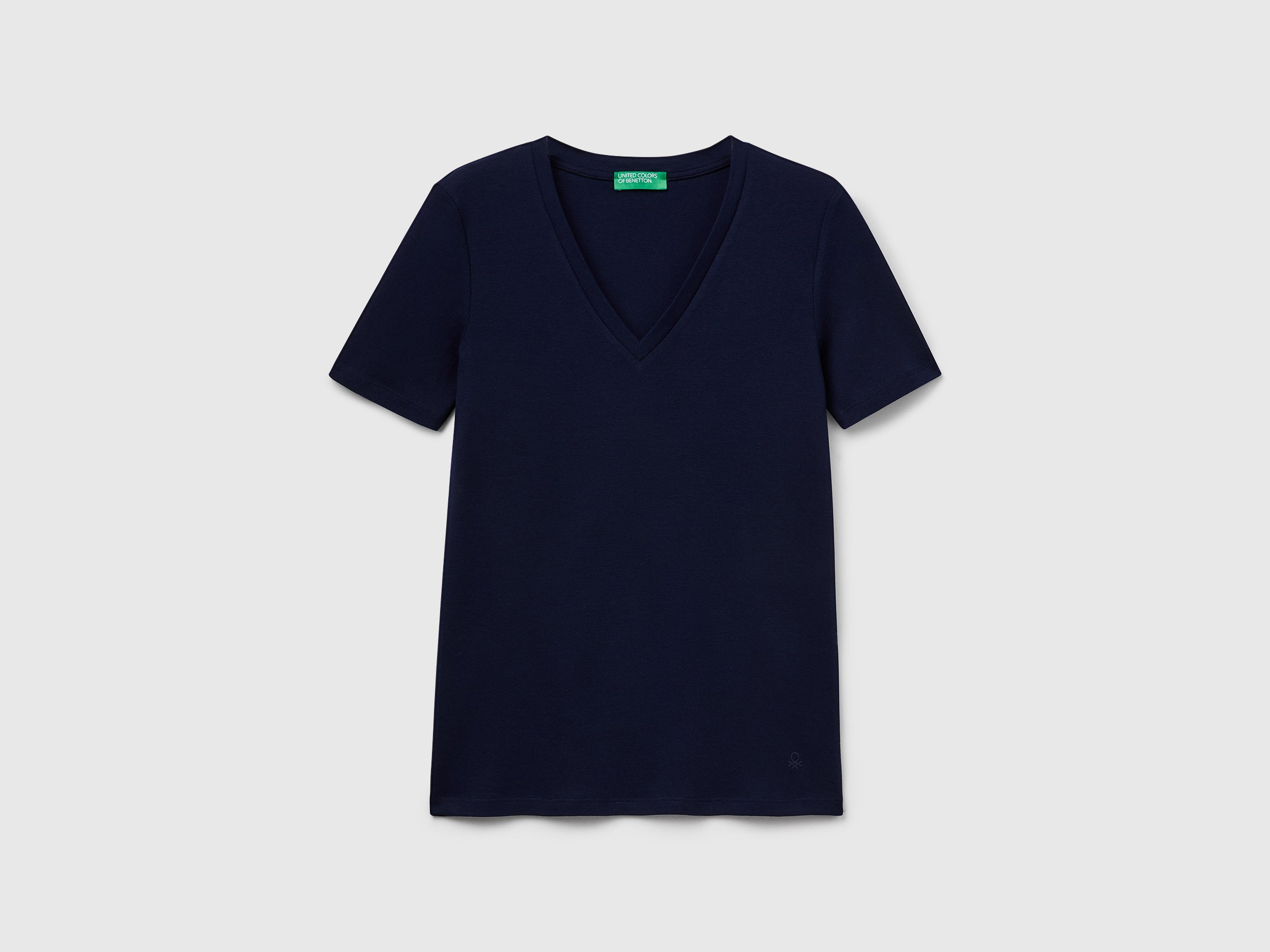 T-shirt em algodão puro com decote em V - ucb_image_FS