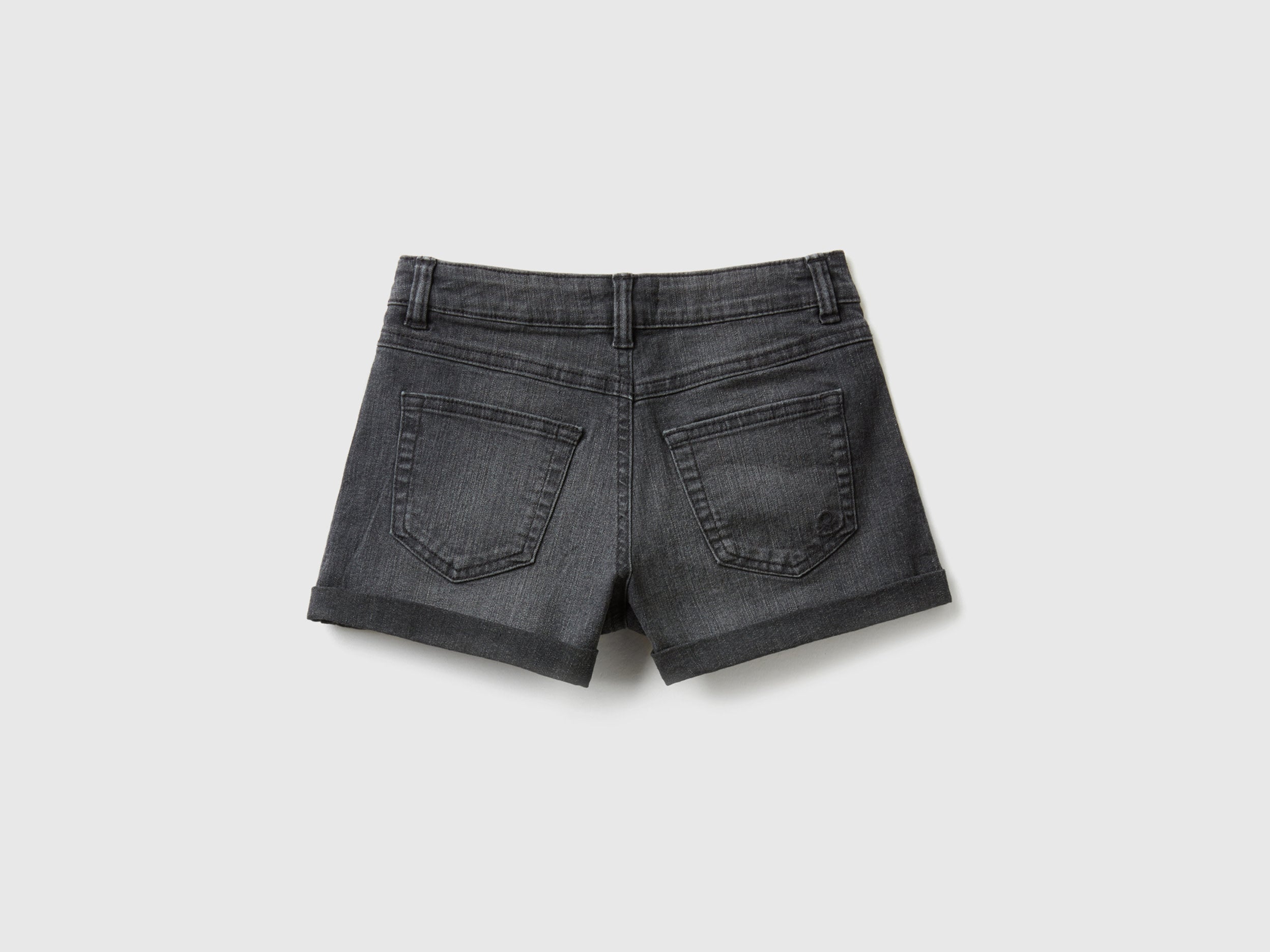 Jeans curtos em denim  - ucb_image_BS