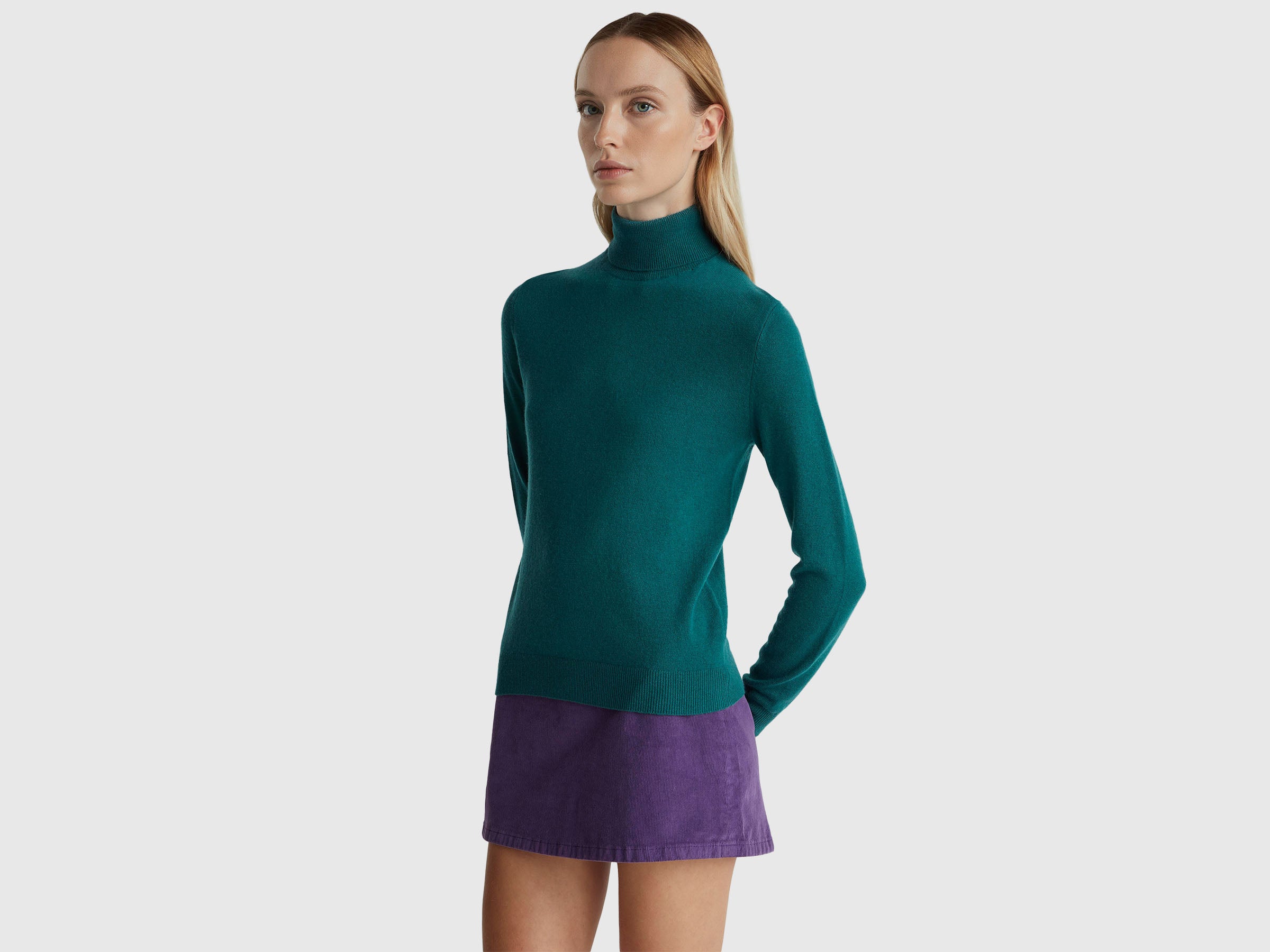 Camisola de gola alta verde em pura lã Merino - ucb_image_F