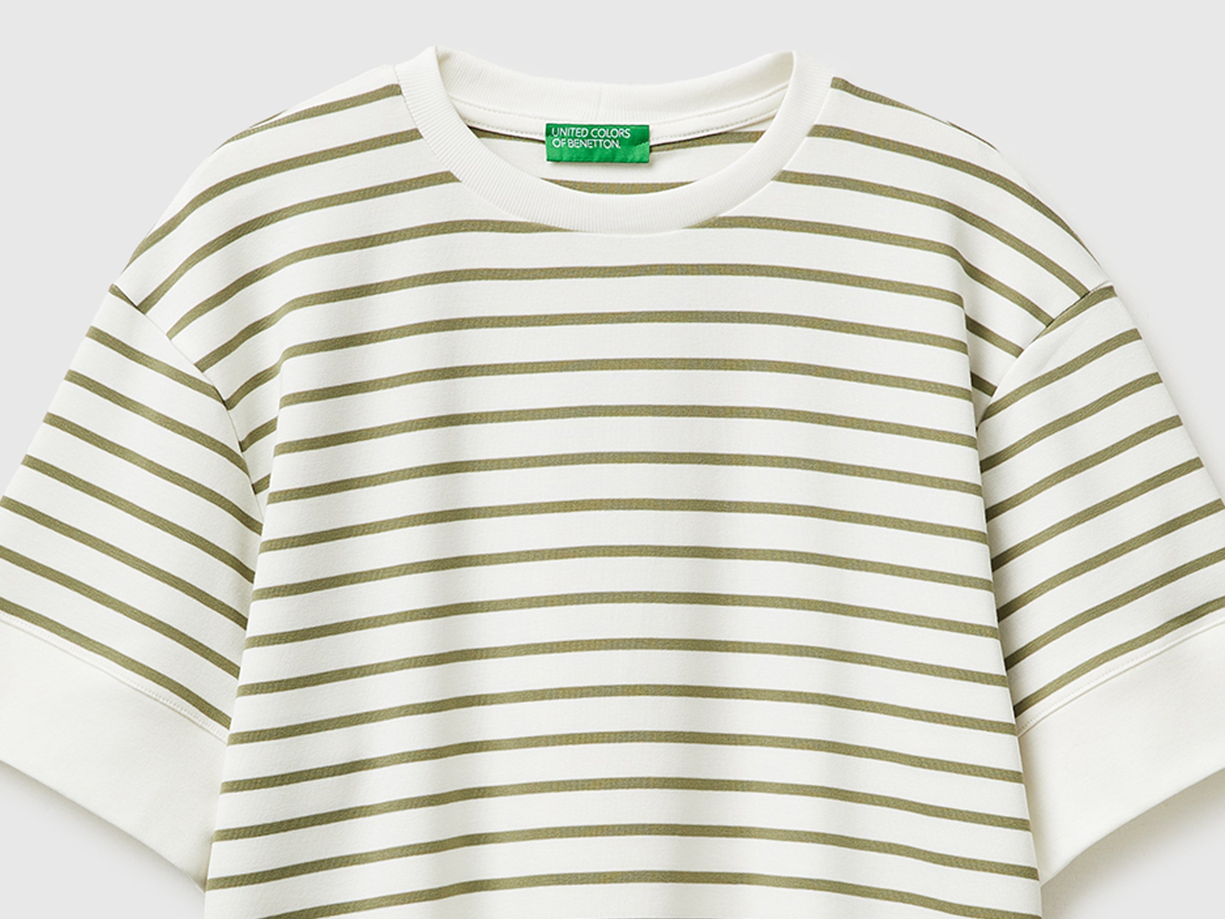 Striped short-sleeved T-shirt - ucb_image_DS1