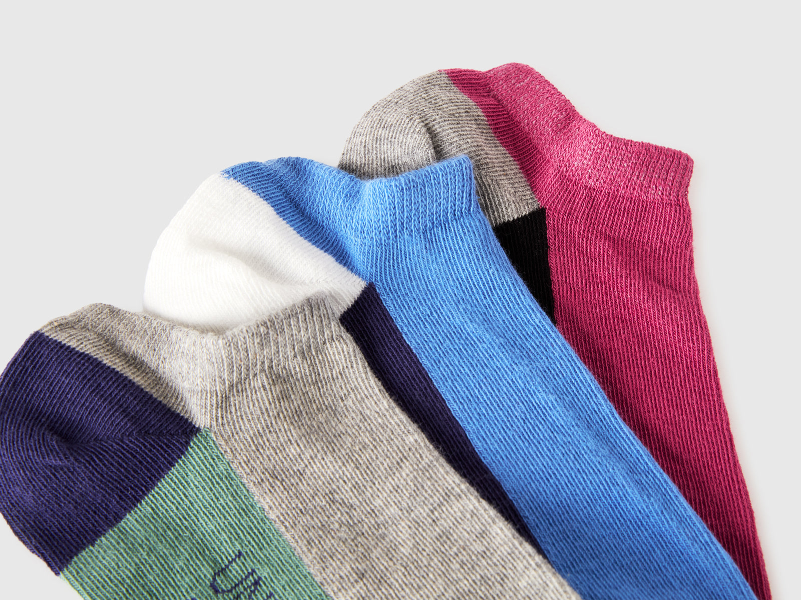 Three pairs of short socks - ucb_image_DS1