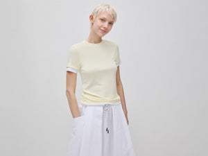 Camiseta de canalé de corte entallado