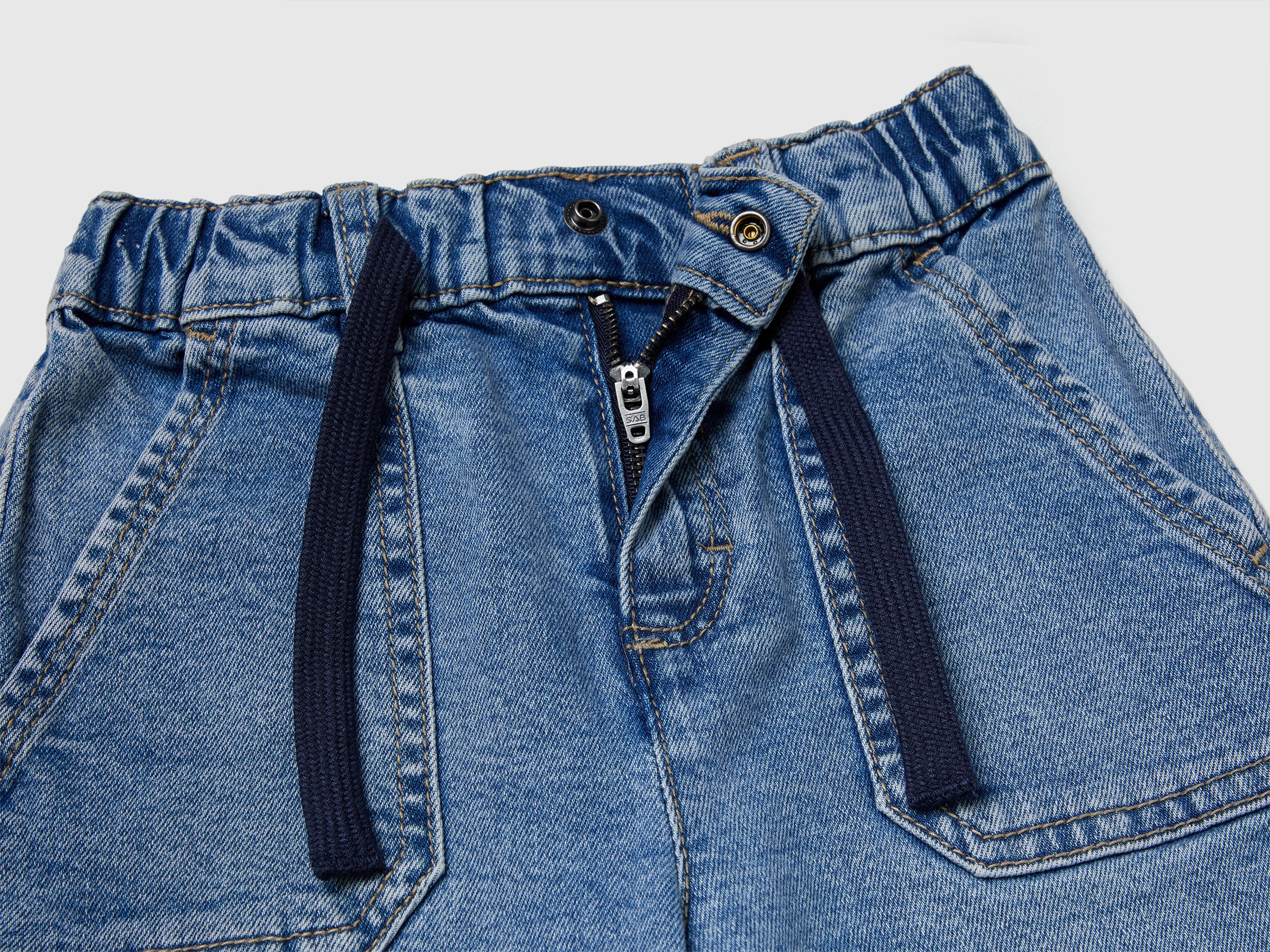 Jeans carrot fit - ucb_image_DS1