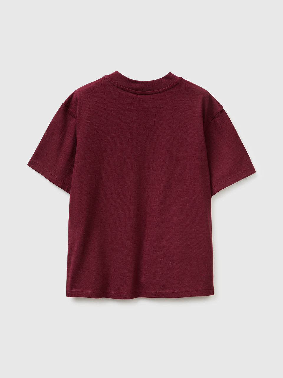Crew neck t-shirt in lightweight cotton - ucb_image_BS