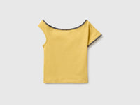 Asymmetrical top - ucb_image_BS