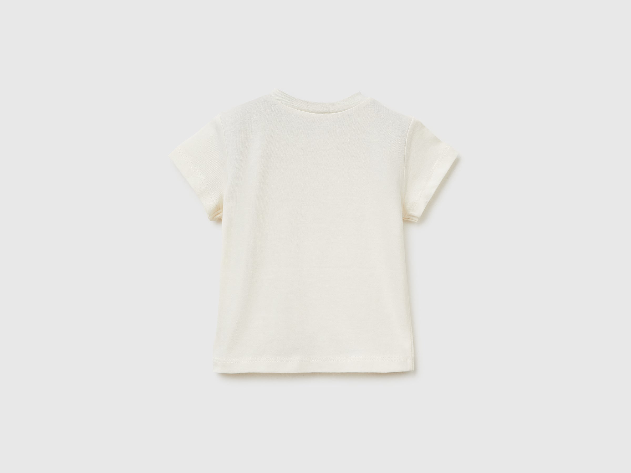 T-shirt with organic cotton application - ucb_image_BS