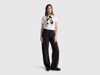 T-shirt em algodão puro com decote em V - ucb_image_F