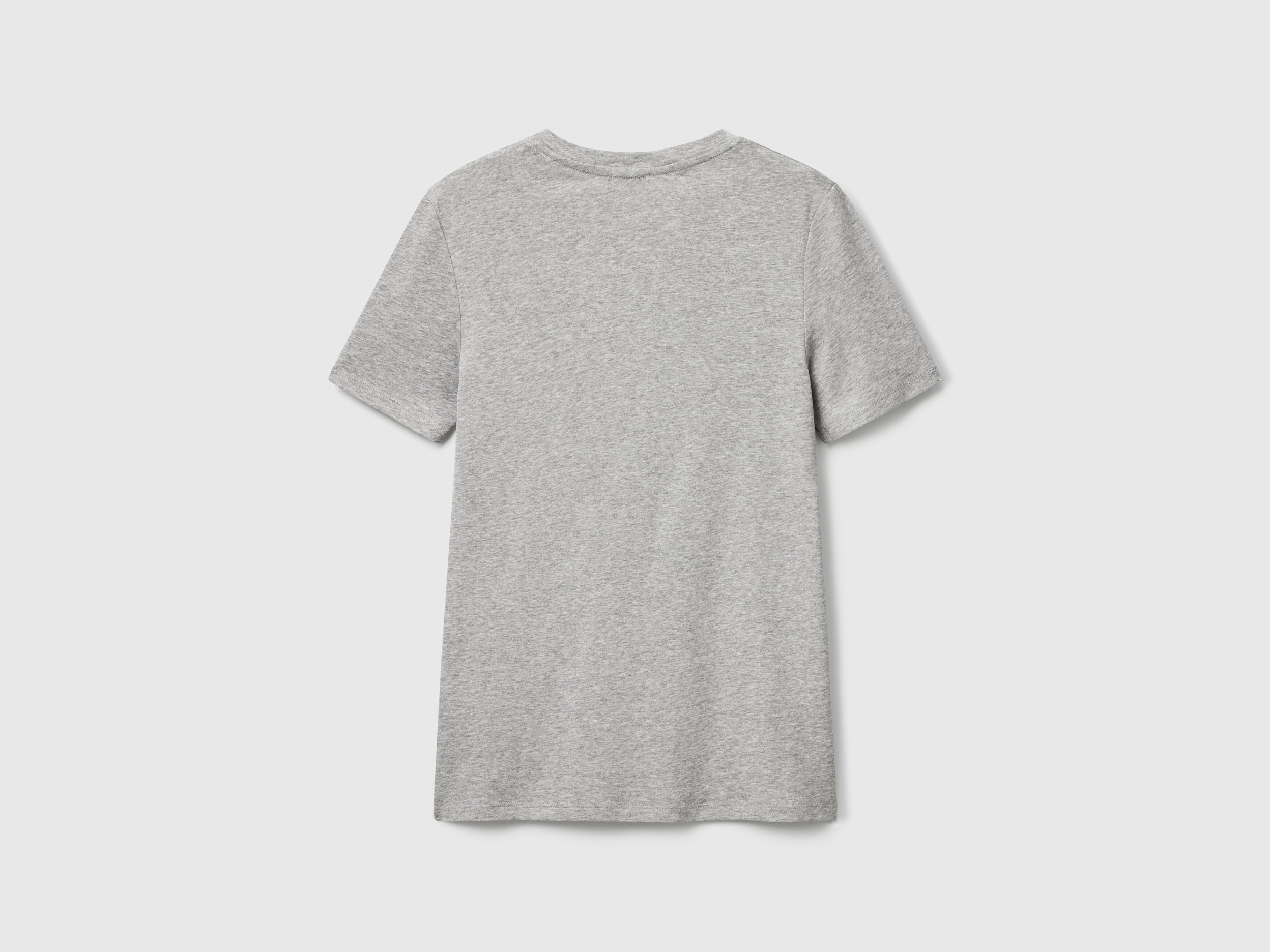 T-shirt em algodão puro com decote em V - ucb_image_BS