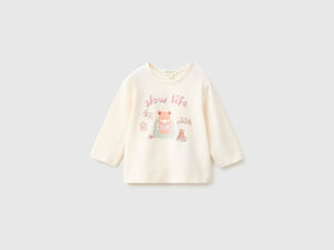 Camiseta con estampado de algodón orgánico