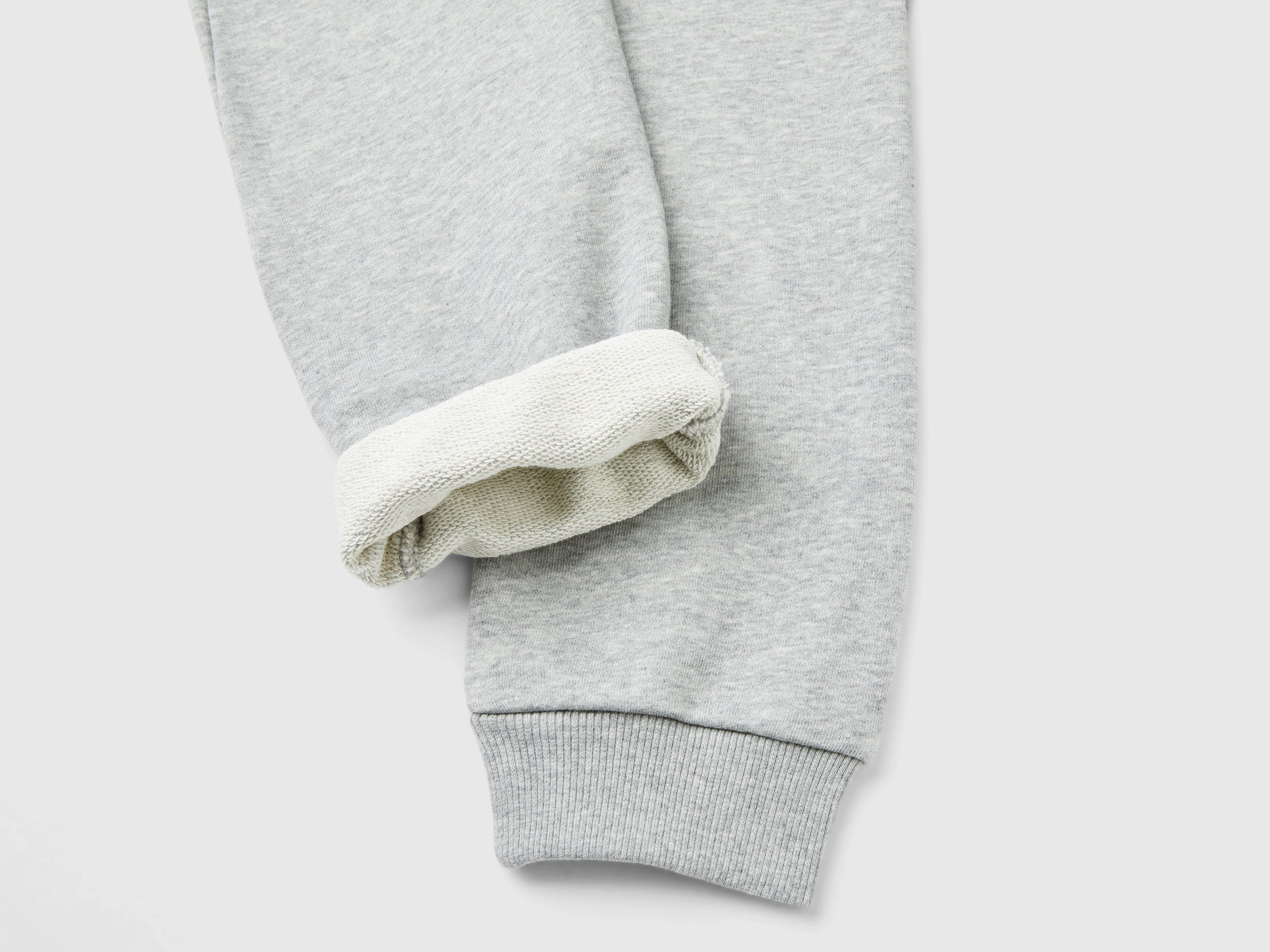 Joggers com cordão de ajuste - ucb_image_DS1