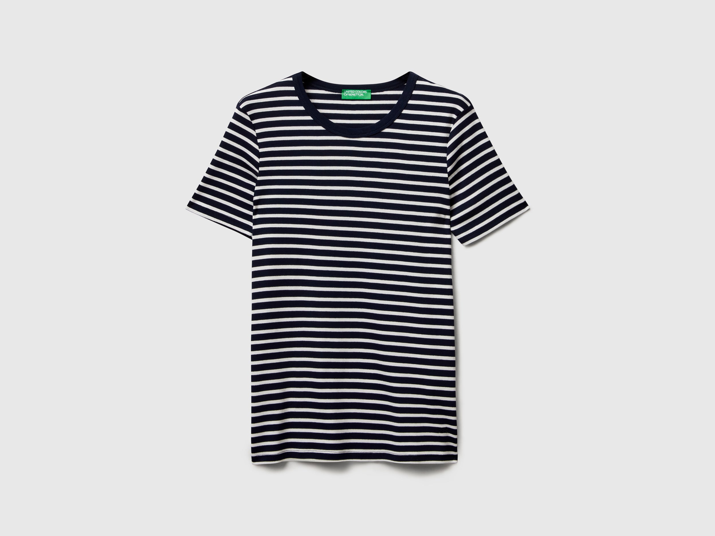T-shirt de gola redonda às riscas - ucb_image_FS