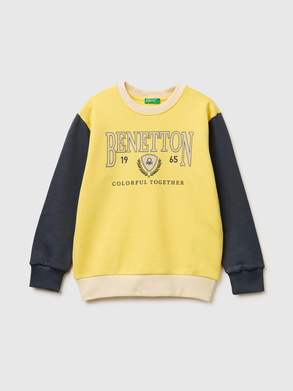 Sweatshirt with logo - ucb_image_FS