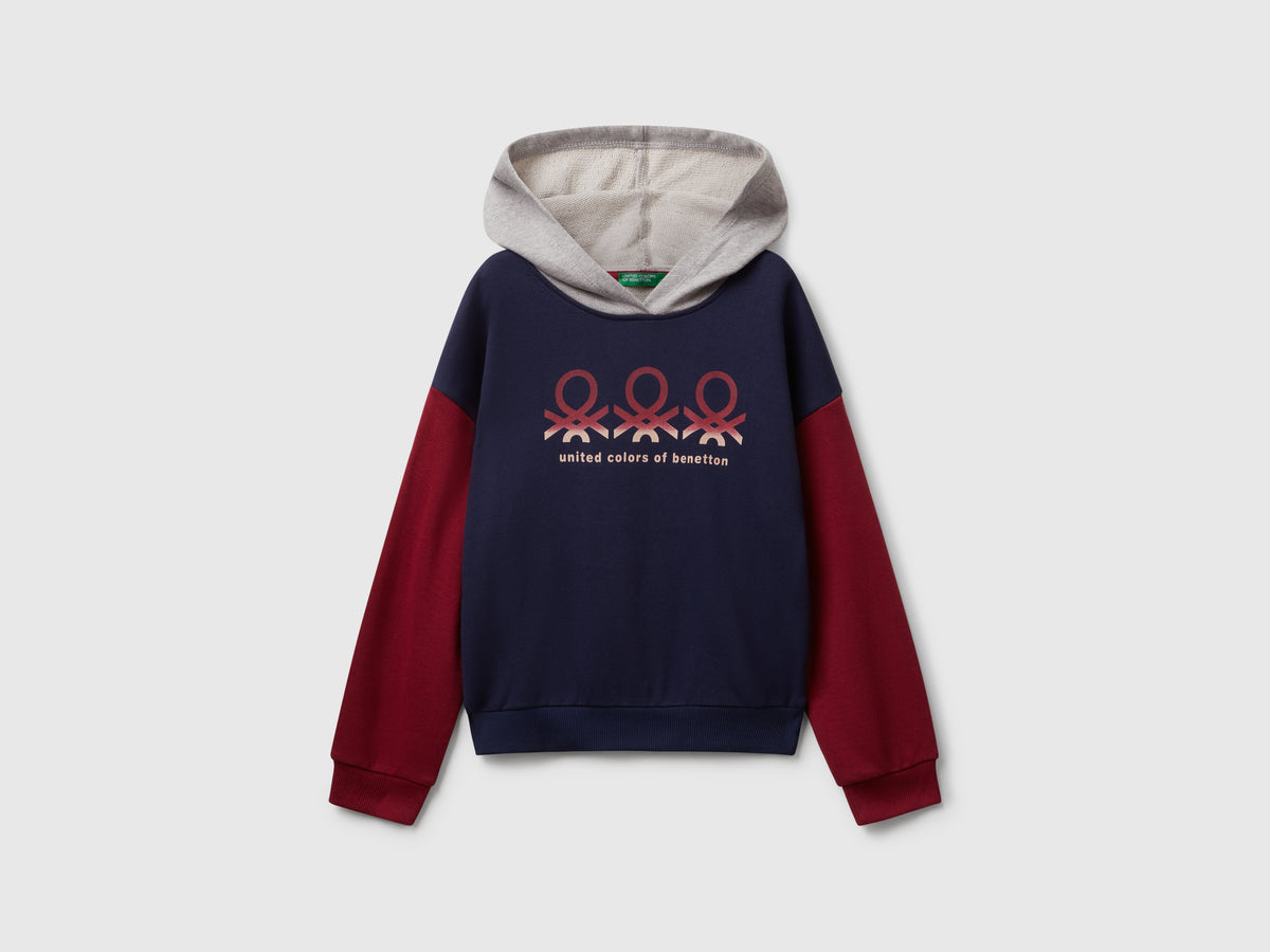 Sweat com estampa e capuz - ucb_image_FS