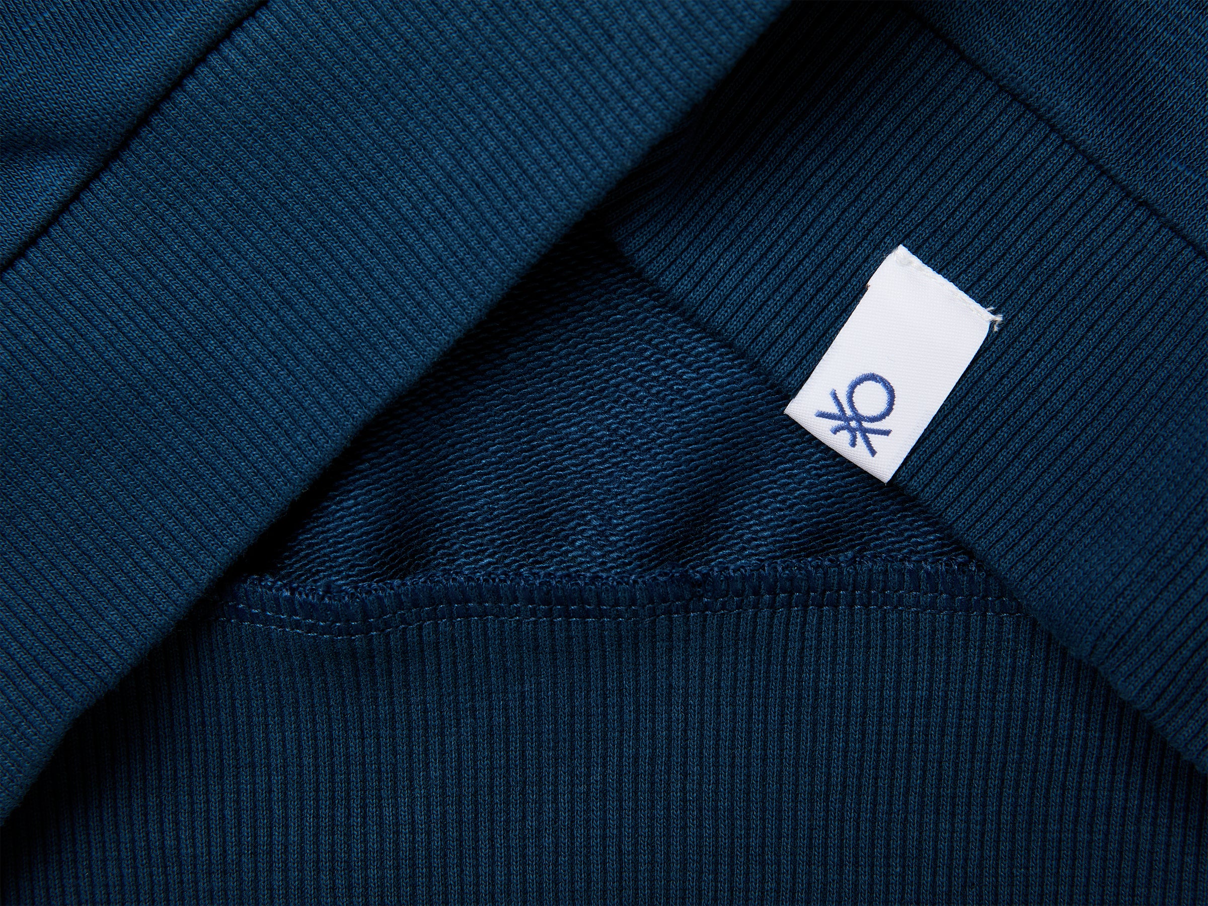 The Avengers Sweatshirt ©Marvel - ucb_image_DS1