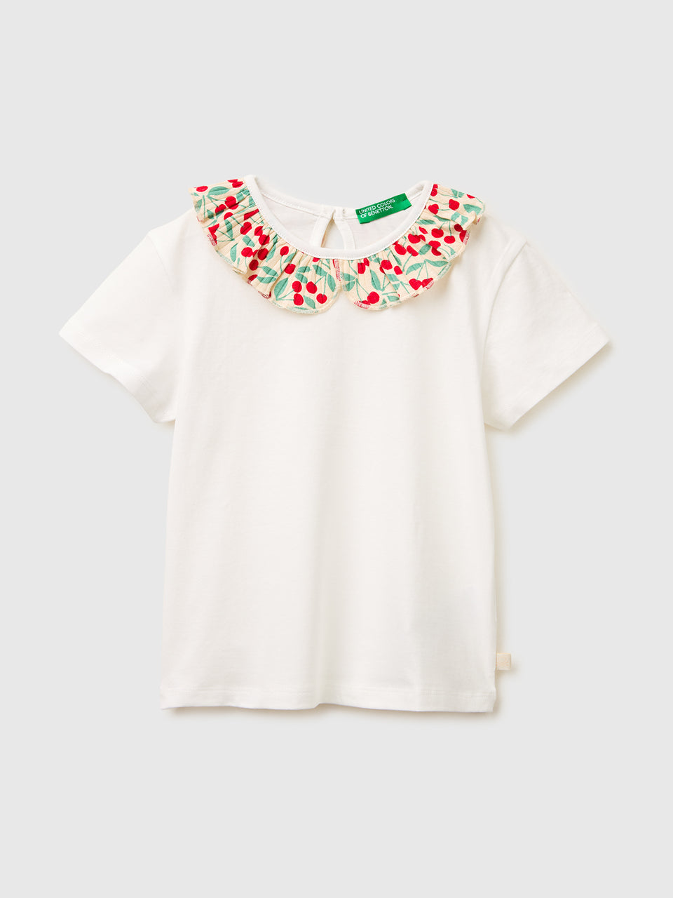 T-shirt with ruffles on the collar - ucb_image_FS