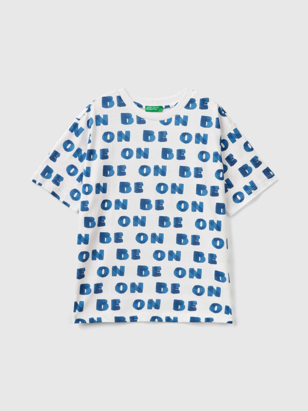 Camiseta con estampado "BE ON" Niño