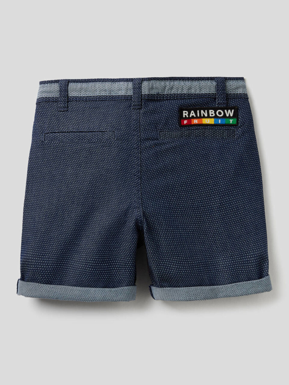 Bermudas con microestampado image number 2