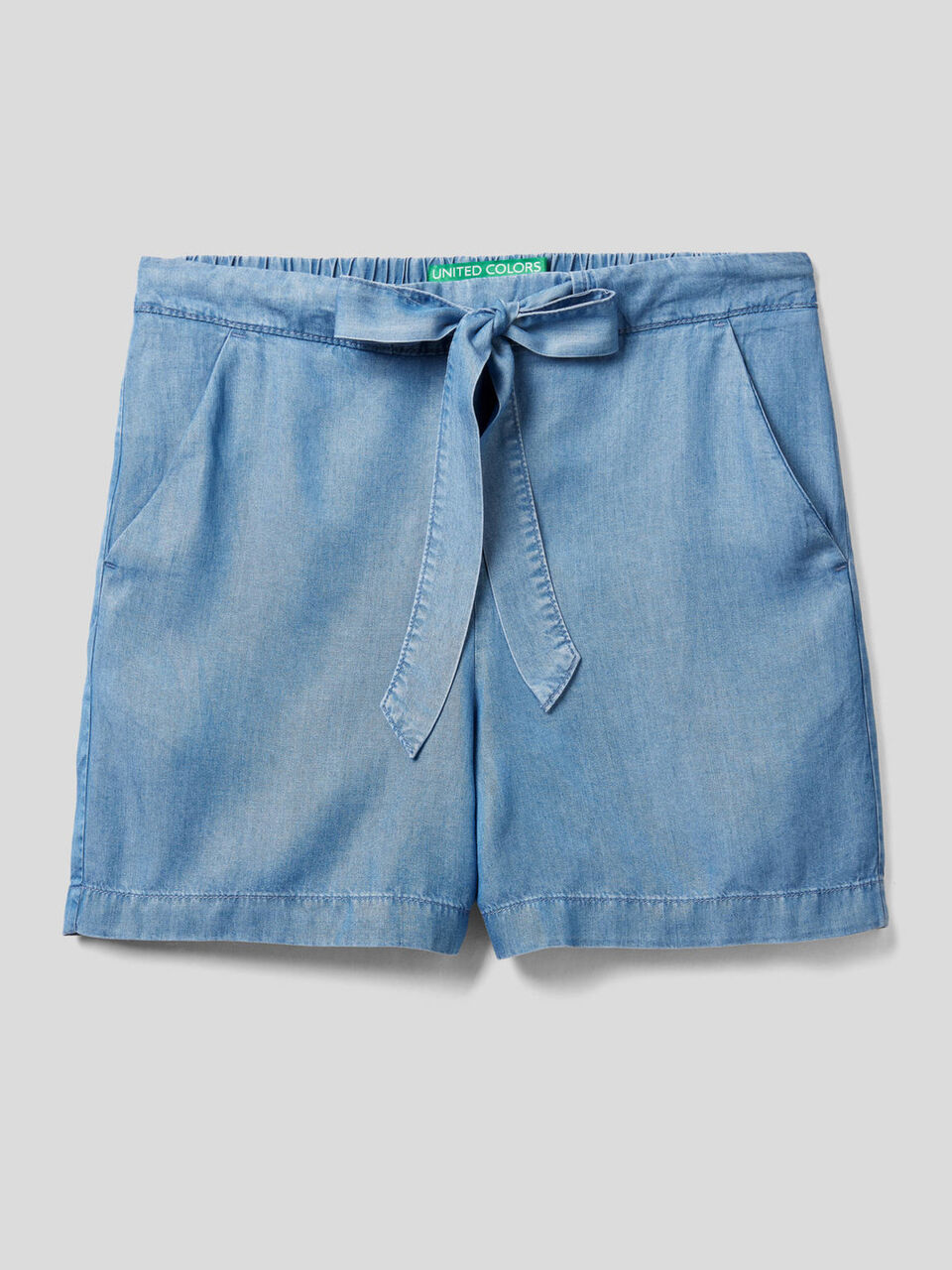 Shorts fluidos con efecto vaquero image number 1