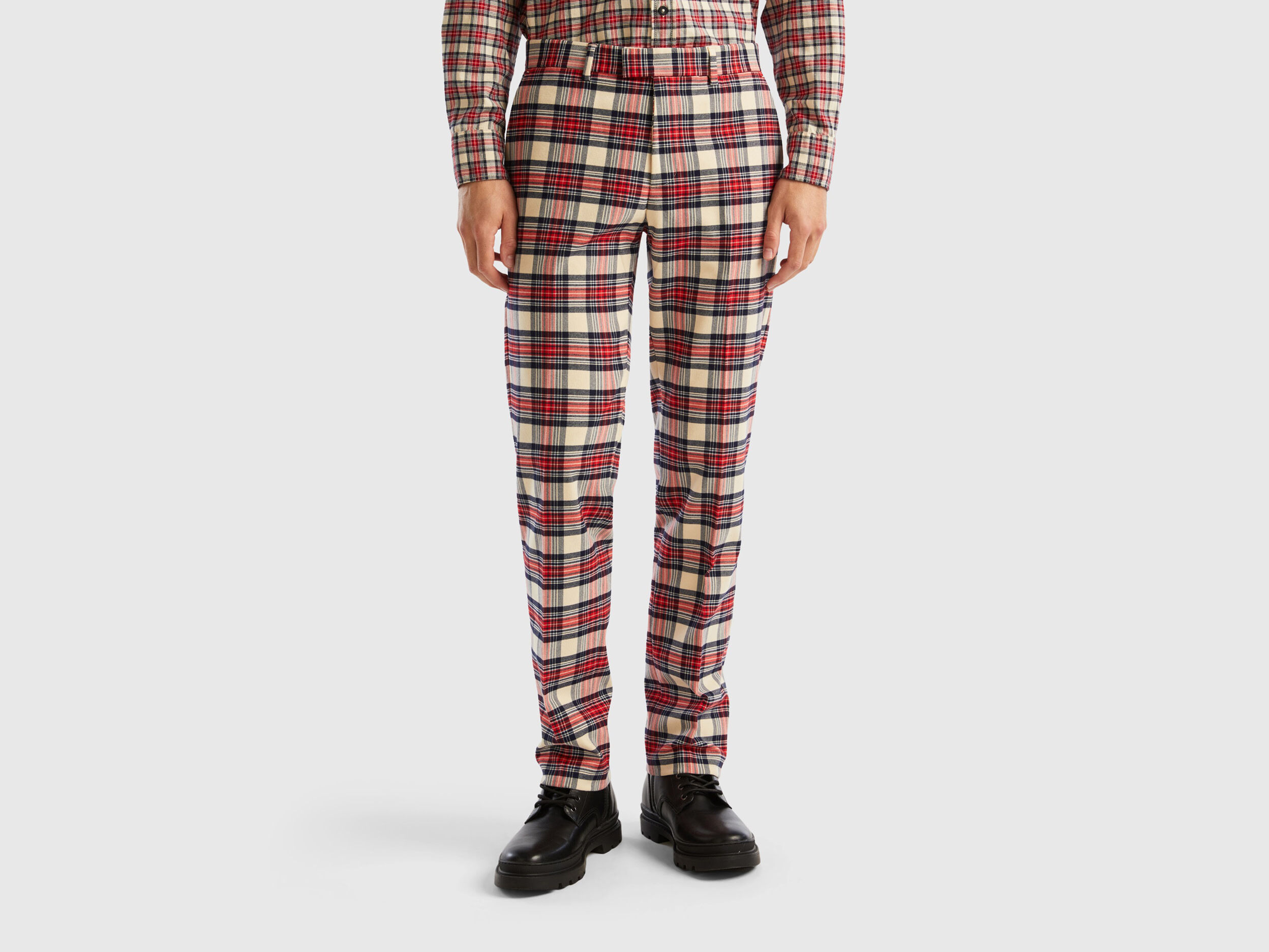 Pantal n tart n de franela Rojo Benetton