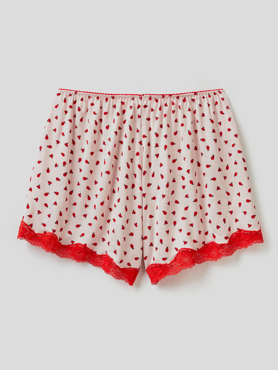 Shorts estampados con encaje image number 2