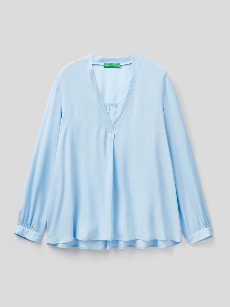 Blusa ligera de viscosa mixta image number 1