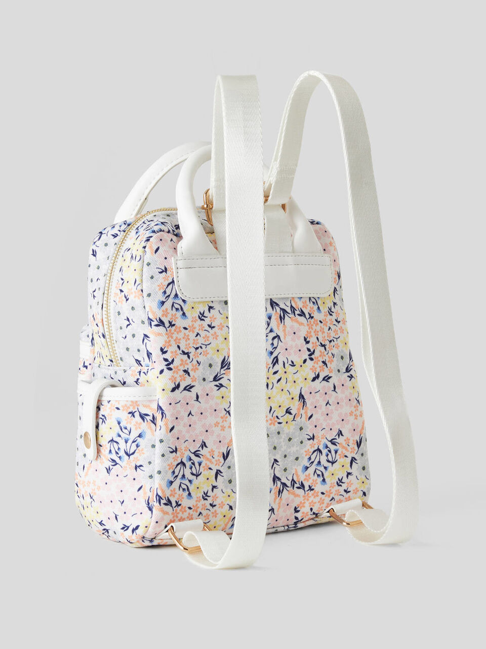 Mochila estampada image number 2