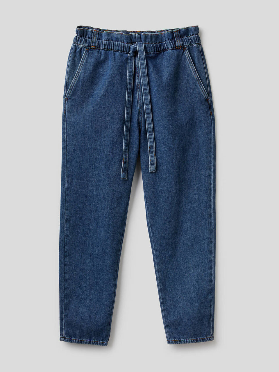 Pantalón en denim de 100% algodón image number null