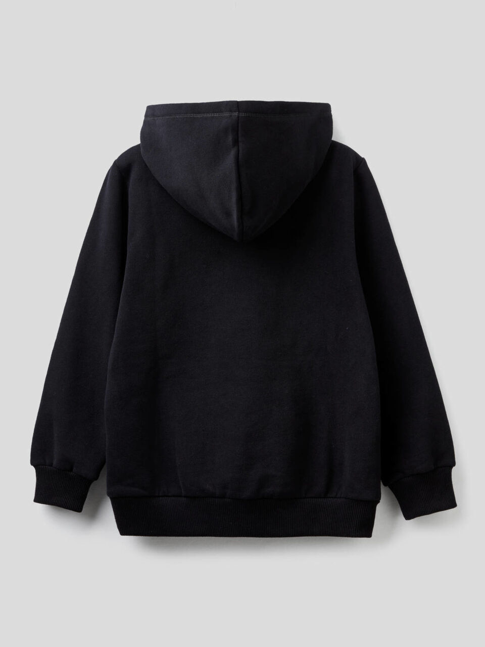 Sudadera con capucha y estampado image number 2
