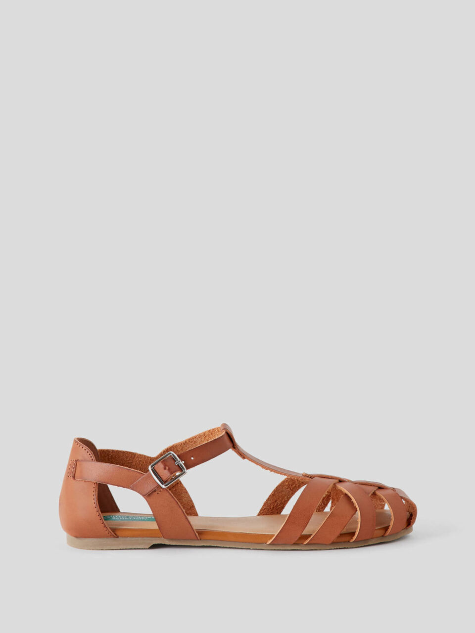 Sandalias planas trenzadas image number 1
