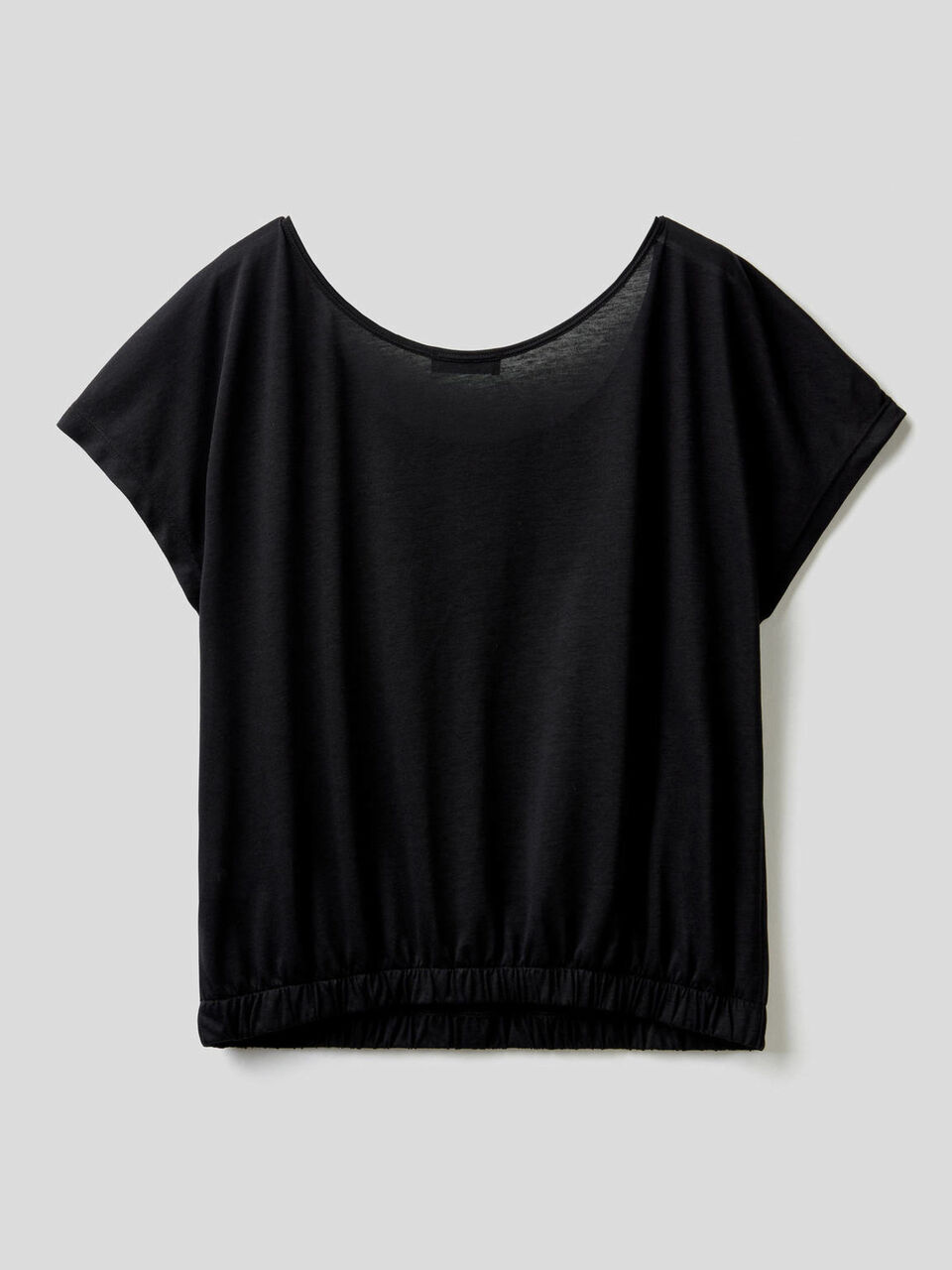 Blusa fluida con escote redondo image number 2