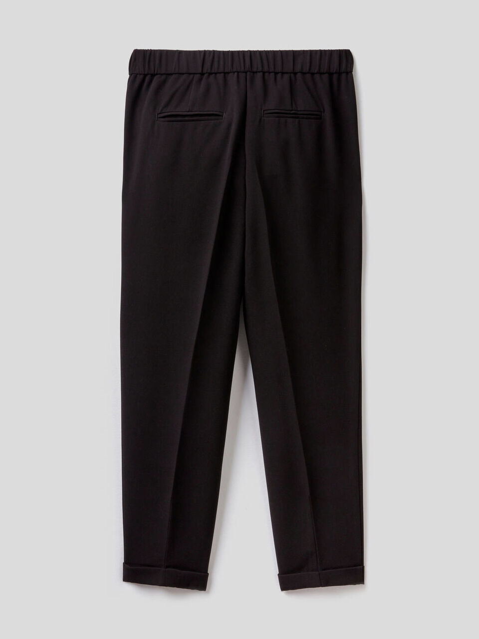 Pantalón con raya central image number 2