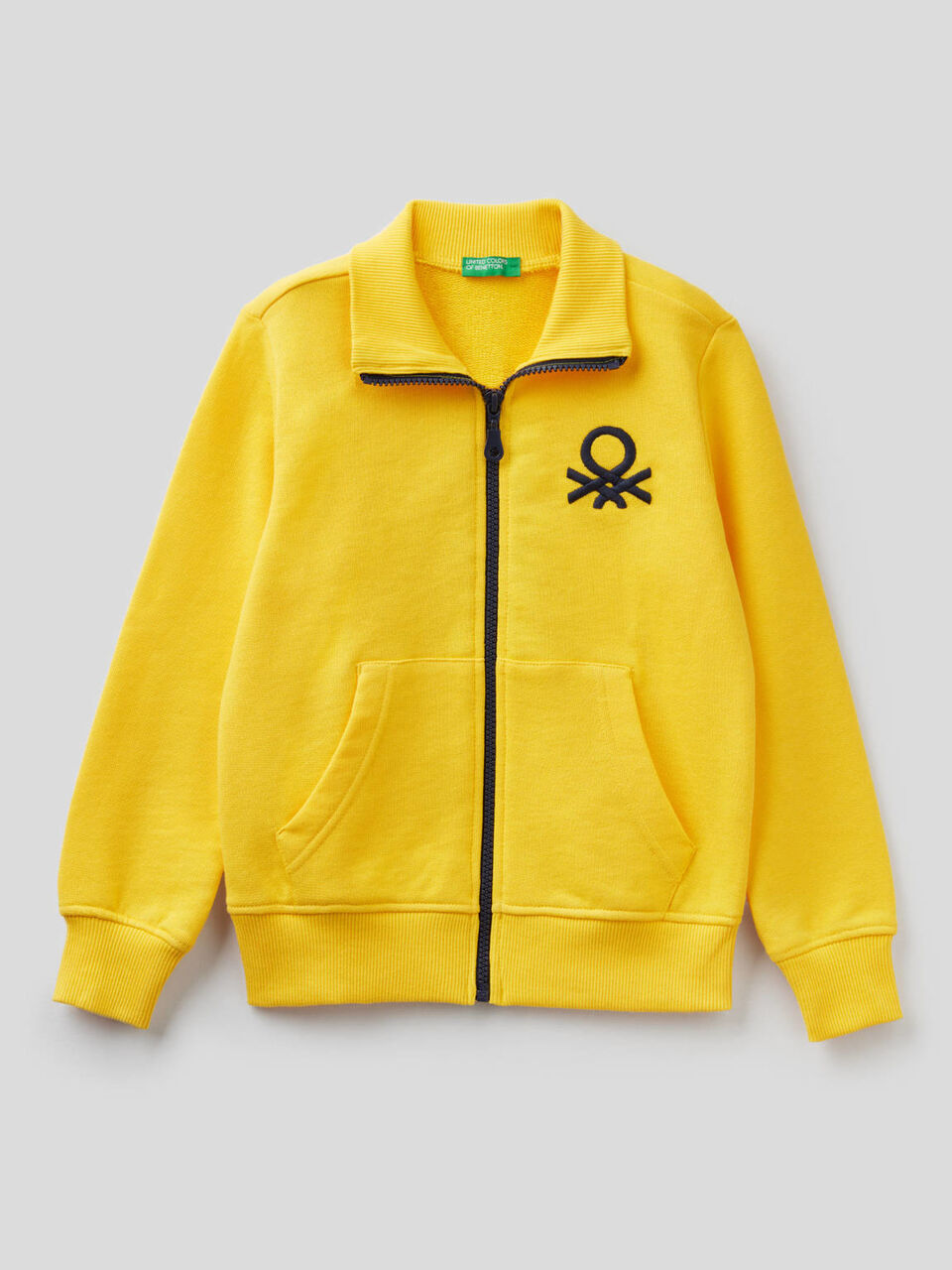 Sudadera con cremallera y logotipo bordado image number null
