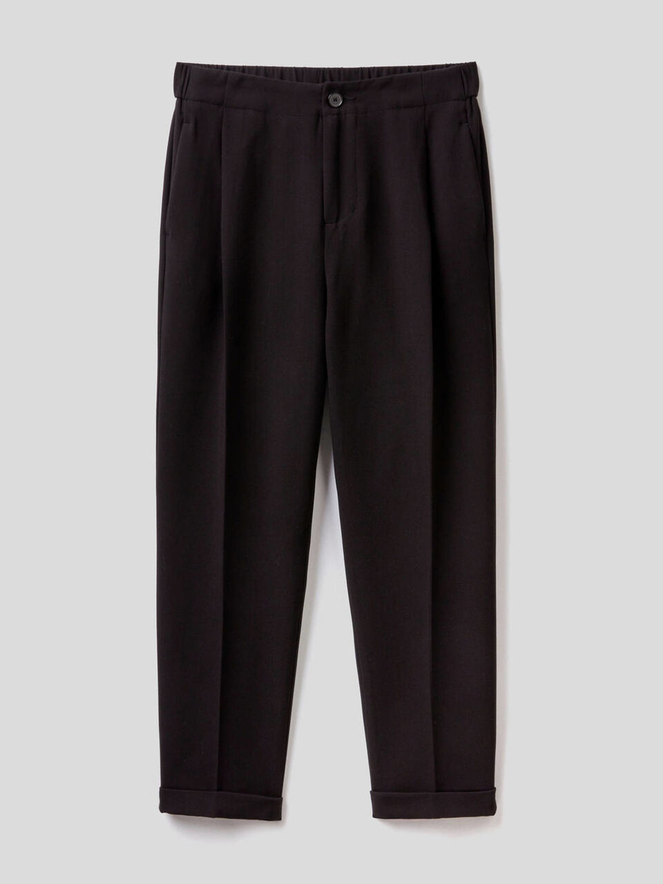 Pantalón con raya central image number 1