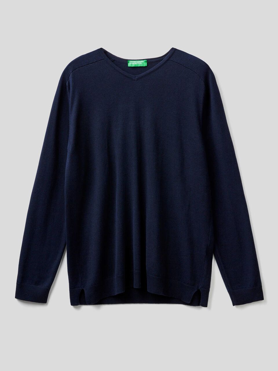 Jersey con escote de pico image number 1