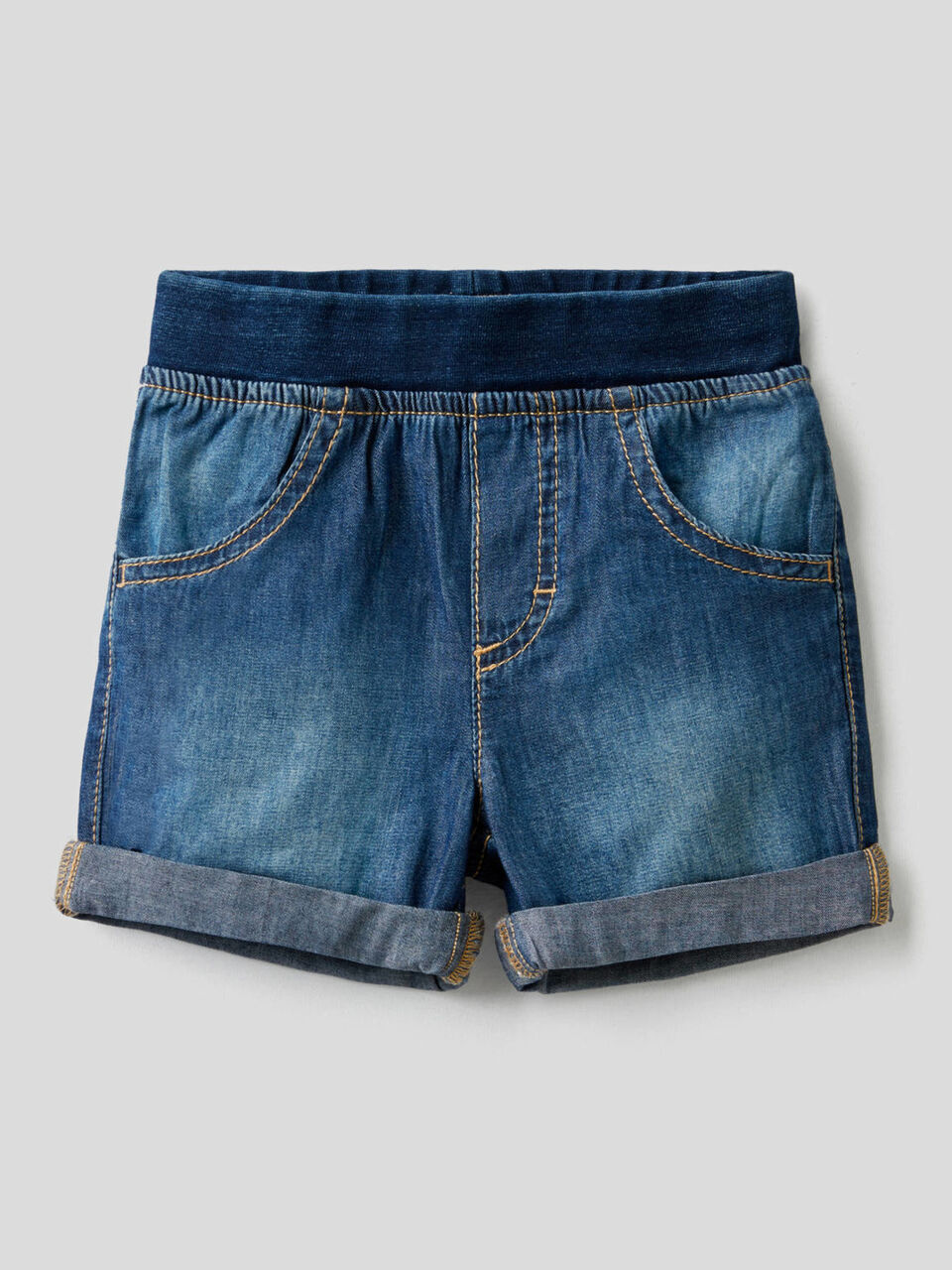 Bermudas con efecto vaquero y cintura elástica image number 1