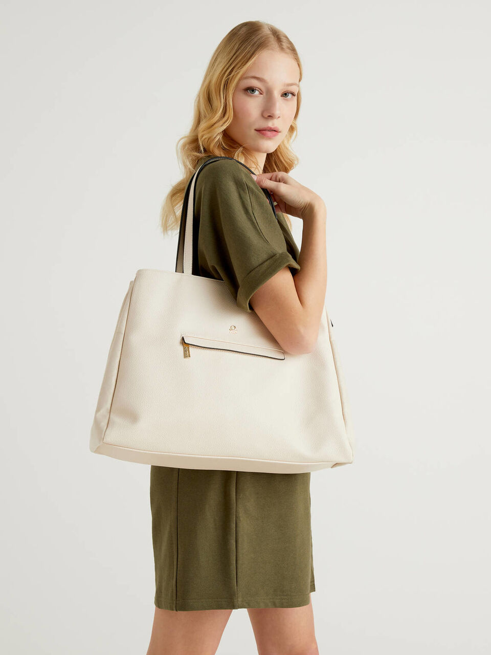 Shopping bag con compartimento doble image number 2