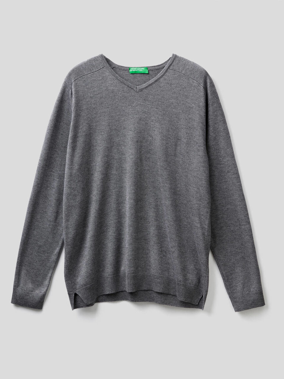 Jersey con escote de pico image number 1