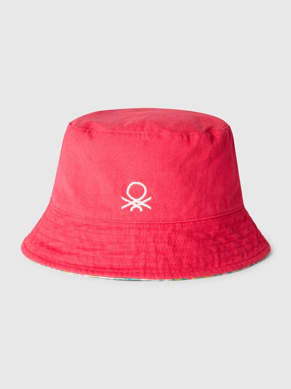 Gorro reversible estilo pescador. Niño