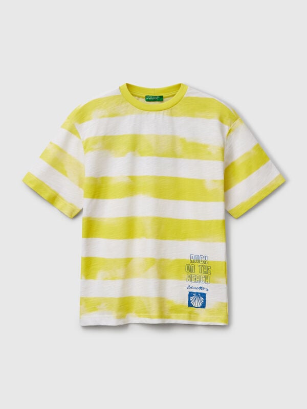 Camiseta de rayas con estampado delante y detrás Niño