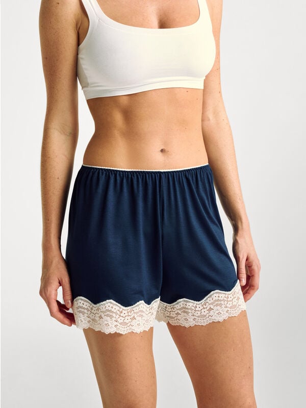 Shorts fluidos con encaje Mujer