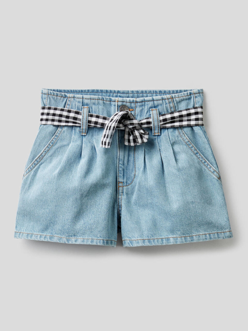 Bermudas con cinturón de Vichy image number 1