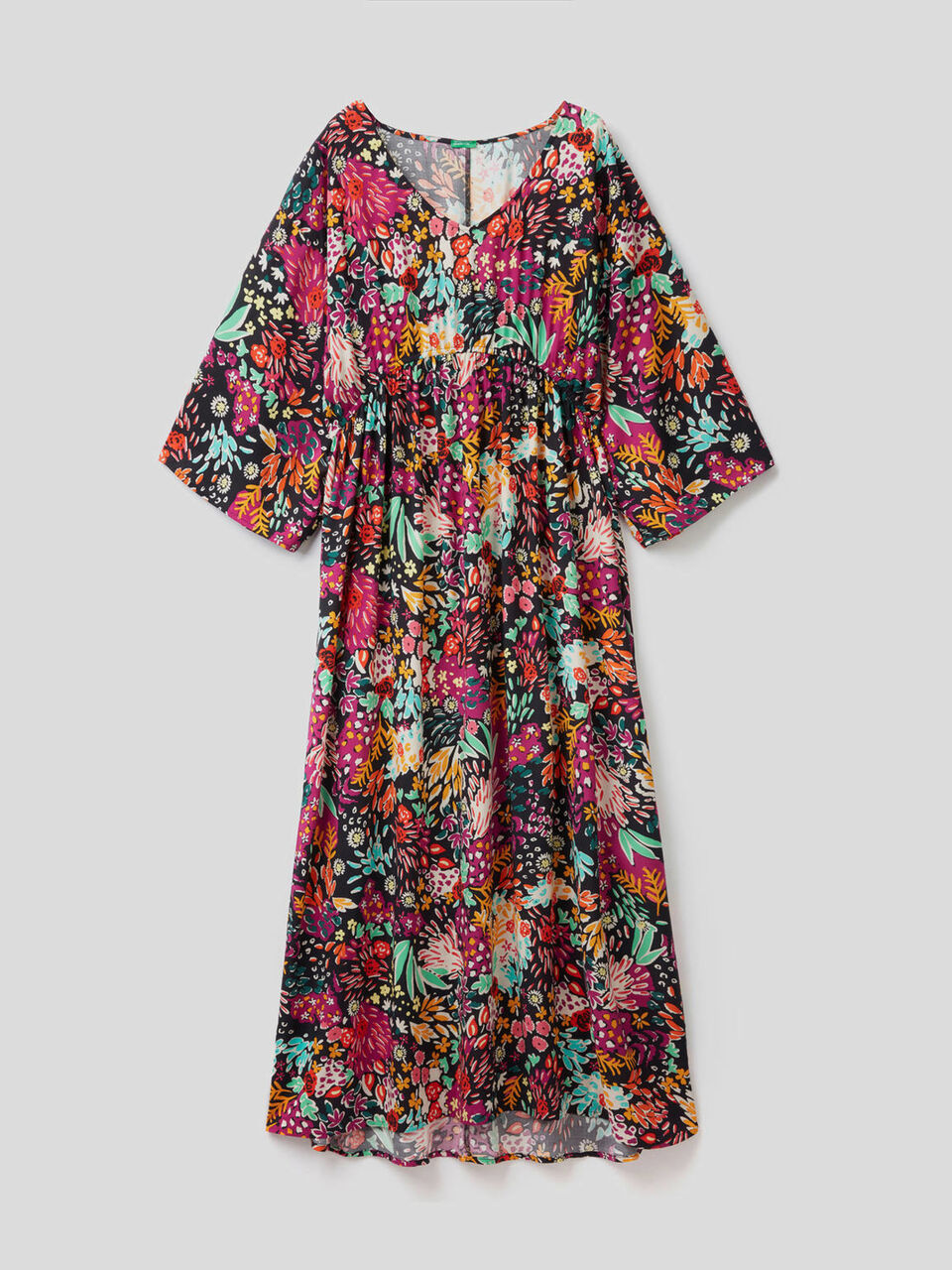 Maxivestido playero con estampado floral image number 1