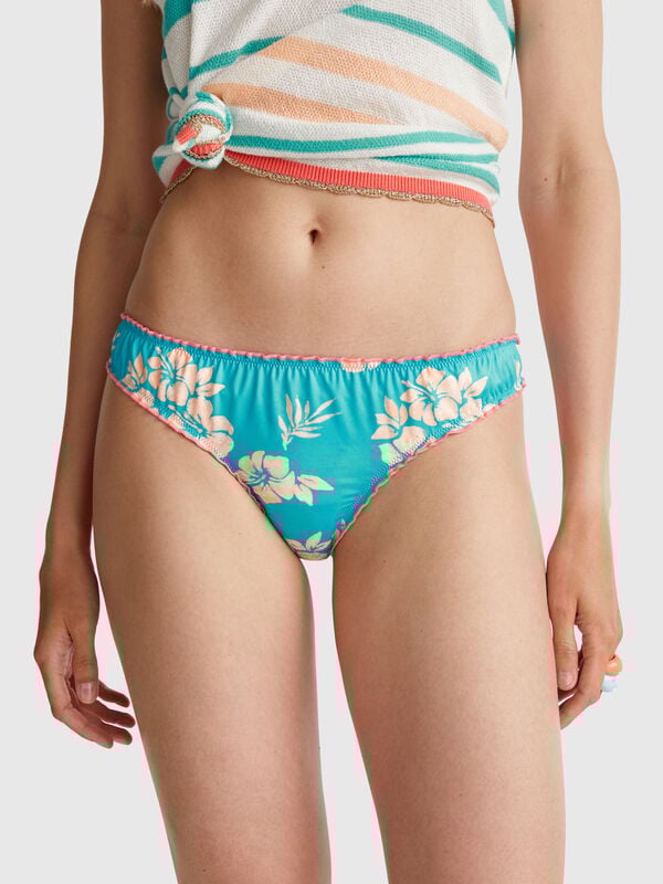 Braguita de baño con estampado floral. Mujer