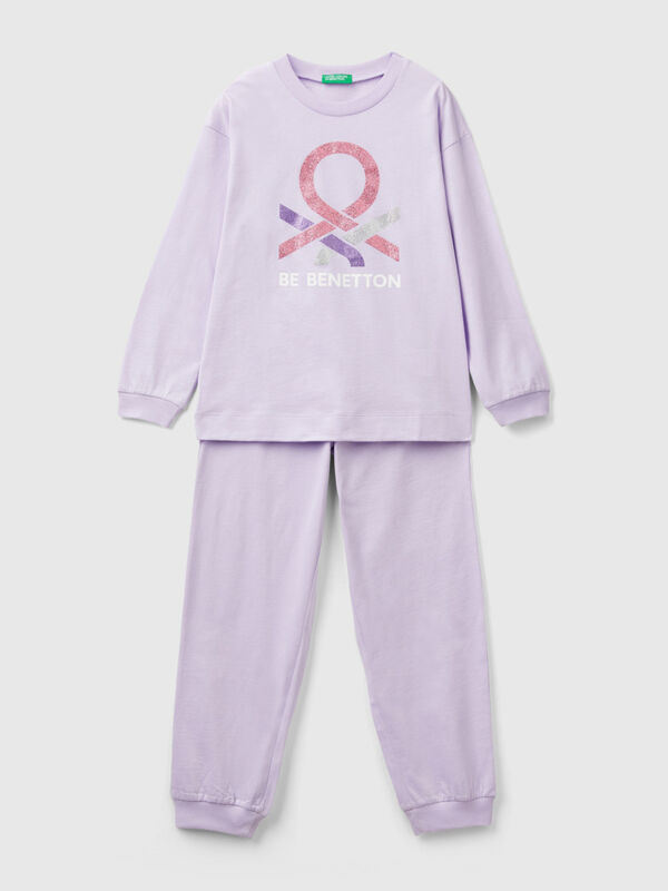 Pijama largo lila con logotipo de glitter Niño